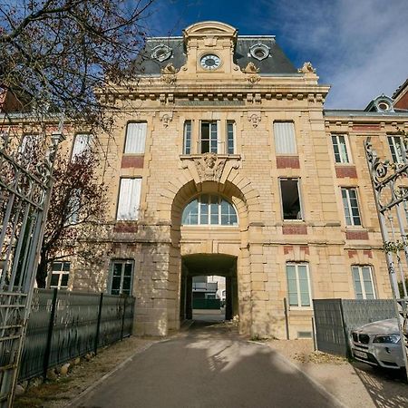 Le Corbeau Et Le Homard, Un Vrai Havre De Paix Apartment Dijon Exterior photo